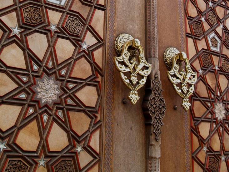 architektura - Turkish Mosque in Tokio - Japan door.jpg